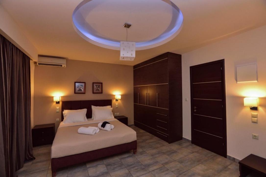Gonis Suites Palaiochora Exterior foto