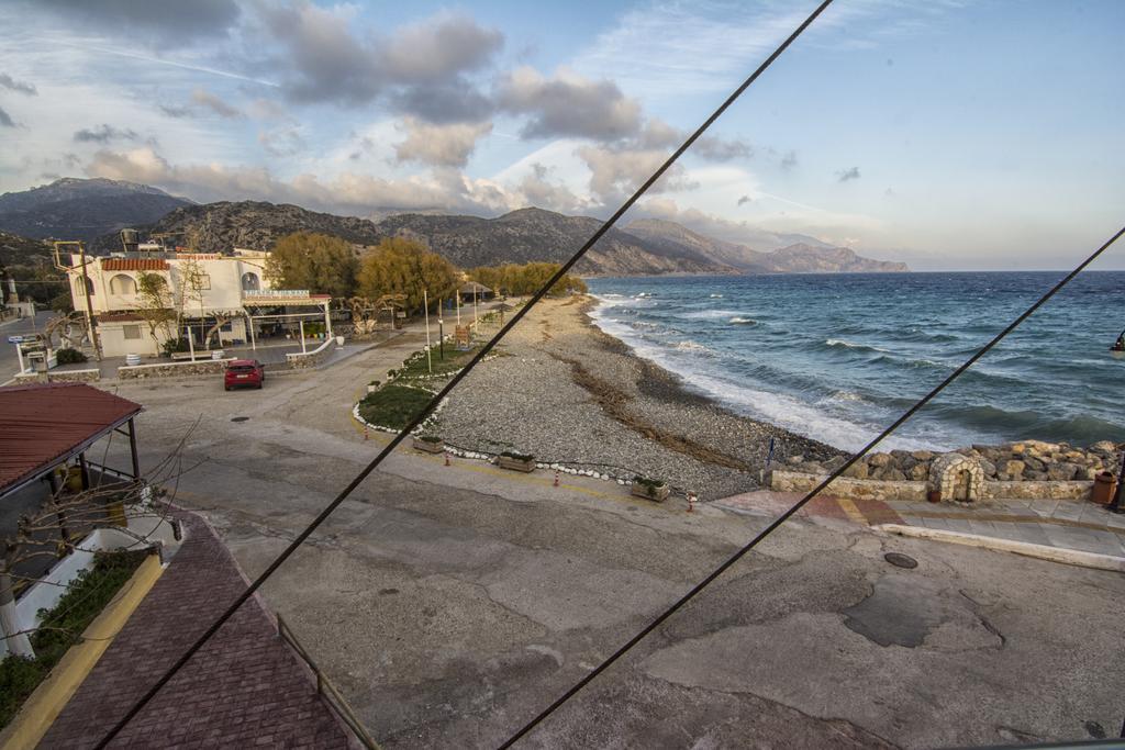 Gonis Suites Palaiochora Exterior foto